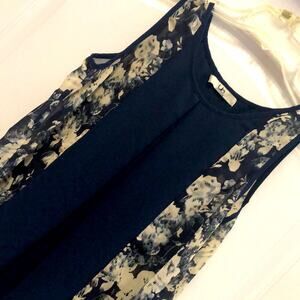 Ya Los Angeles Blue and Cream Floral Tank Top Size Small